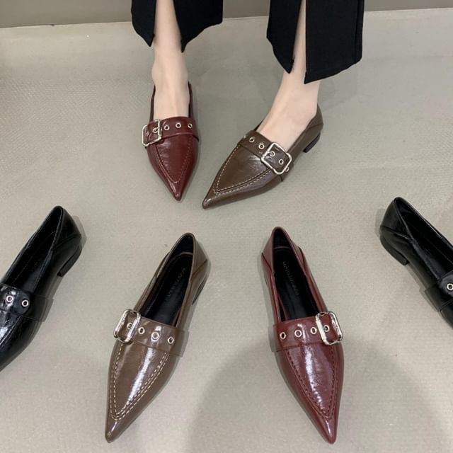 Niuna-Pointed Toe Buckled Loafers