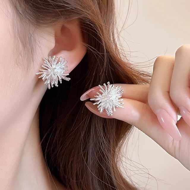 True Glam-Dandelion Rhinestone Stud Earring