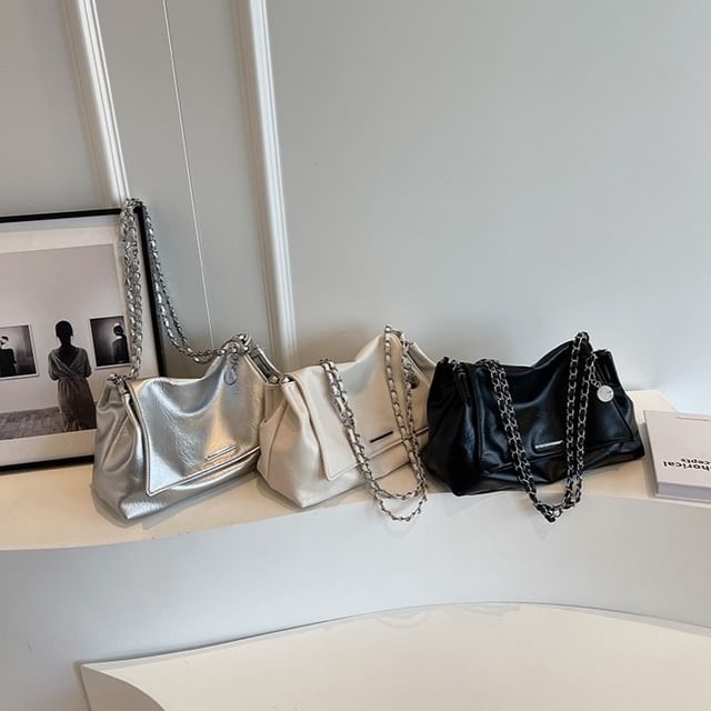 Basaran-Chain Strap Flap Shoulder Bag