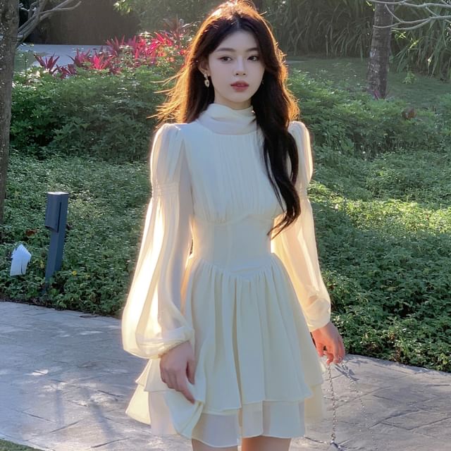 long sleeve short chiffon dress Short Chiffon Vintage Style Wedding Dress with Long Sleeves