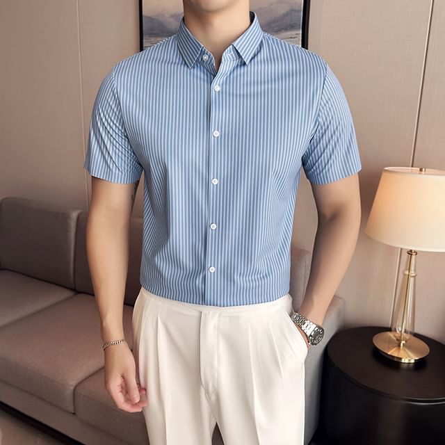 Lefitt-Short Sleeve Collared Striped Shirt