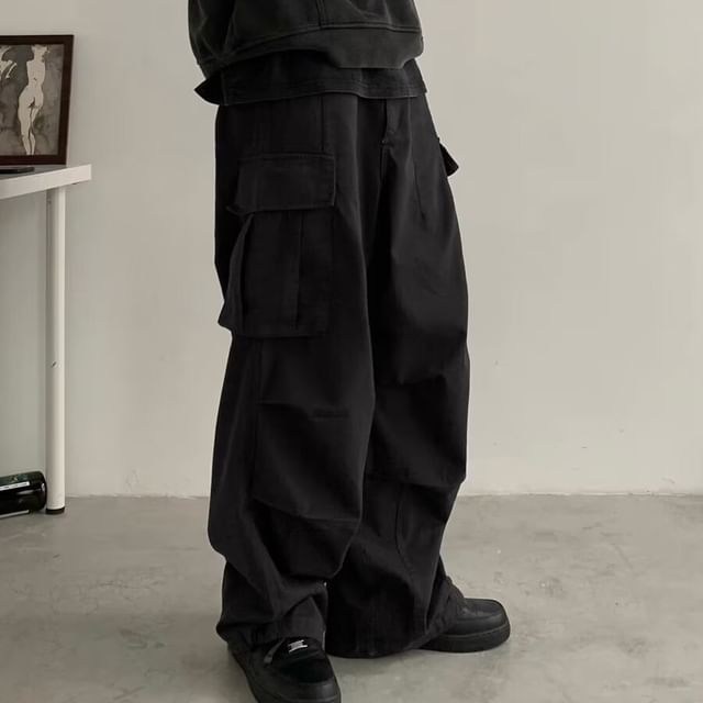 DuckleBeam-Mid Rise Plain Wide Leg Cargo Pants