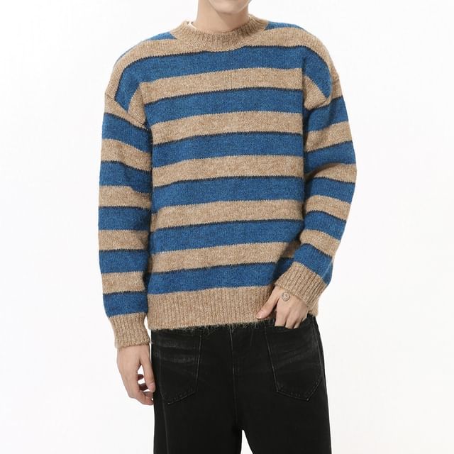 FAERIS-Couple Matching Crew Neck Striped Sweater