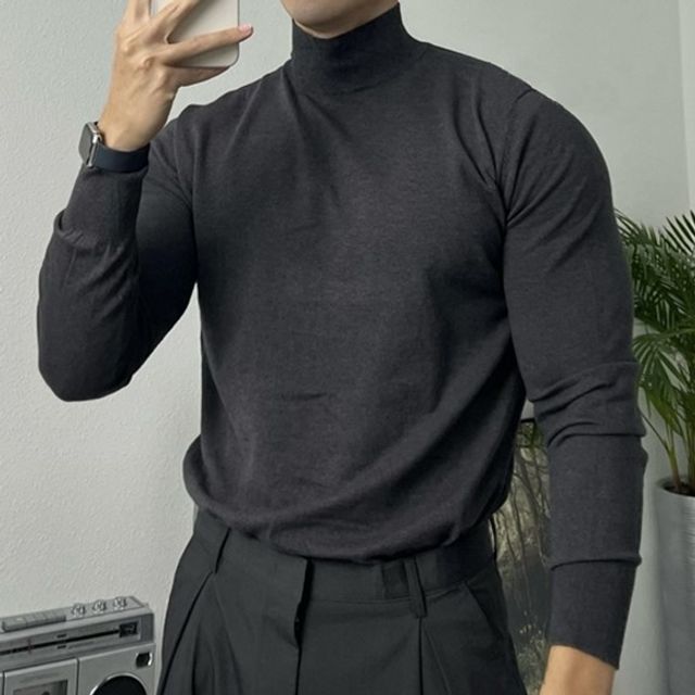 Okwano-Long-Sleeve Mock-Neck Plain Knit Top