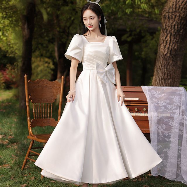 Saunderoll Puff-Sleeve Square Neck Bow Plain Midi Wedding Dress