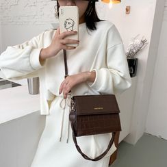 Lizzy - 純色翻蓋斜挎包 Lizzy - 純色翻蓋斜挎包