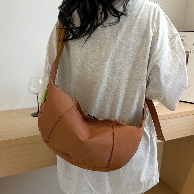 Indenis-Plain Zip Shoulder Bag
