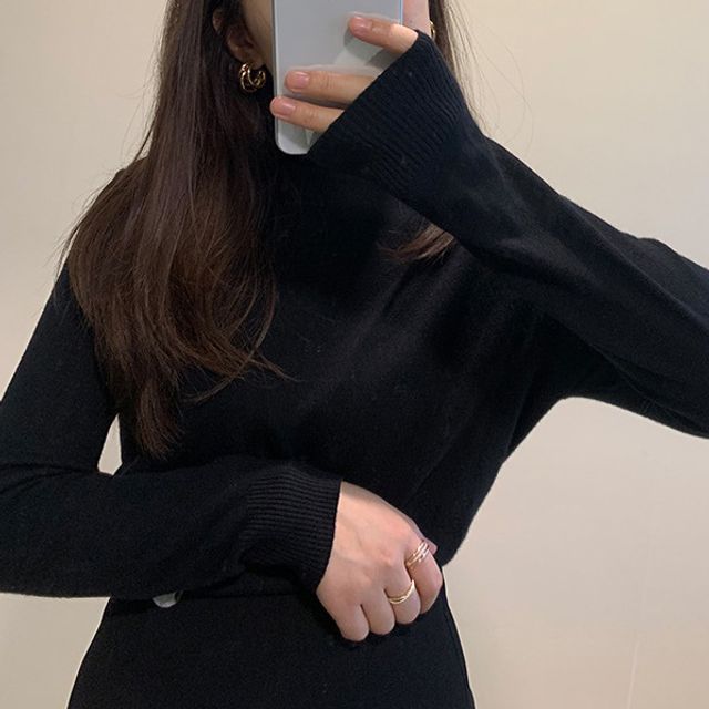 Heiti-Turtleneck Plain Knit Top