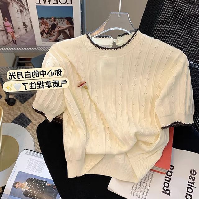 Short-Sleeve Contrast Trim Knit Top 