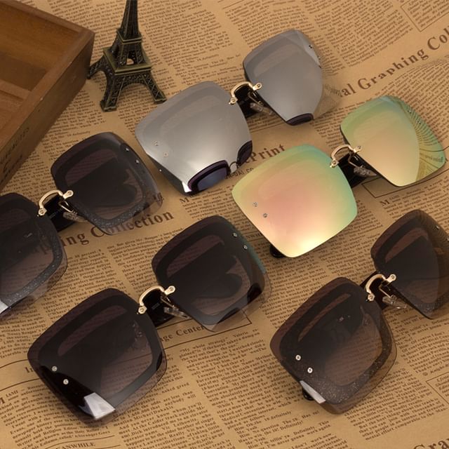 Aisyi-Square Sunglasses vard