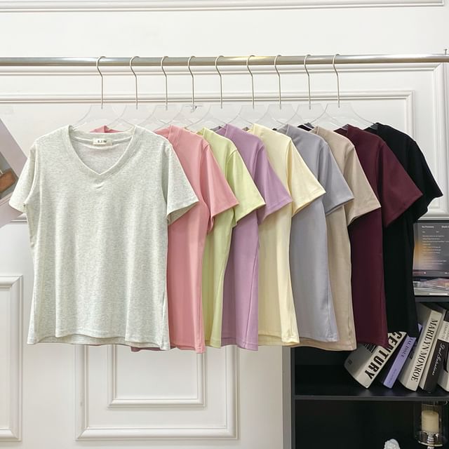 Iasia-Short-Sleeve V-Neck Plain Tee