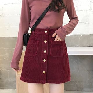 summer skirts the bay