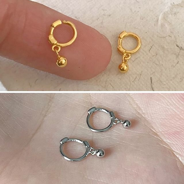 Dashiro-Metallic Hoop Earring