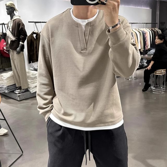 Savenne-Mock Two-Piece Notch Neck Two Tone Sweatshirt