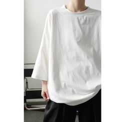 Citigleam - 3/4-Sleeve T-Shirt Citigleam - 3/4-Sleeve T-Shirt
