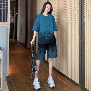 Dovitade Set: Elbow Sleeve Crew Neck Lettering Print Gradient T-Shirt + Mid Rise