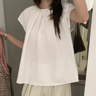 Jesong-Short-Sleeve Boatneck Plain Blouse