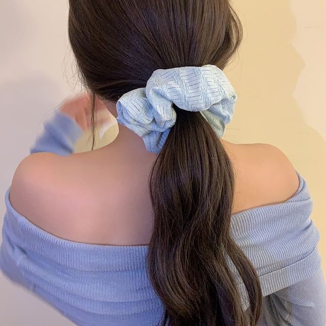 Daeuni-Plaid Textured Scrunchie