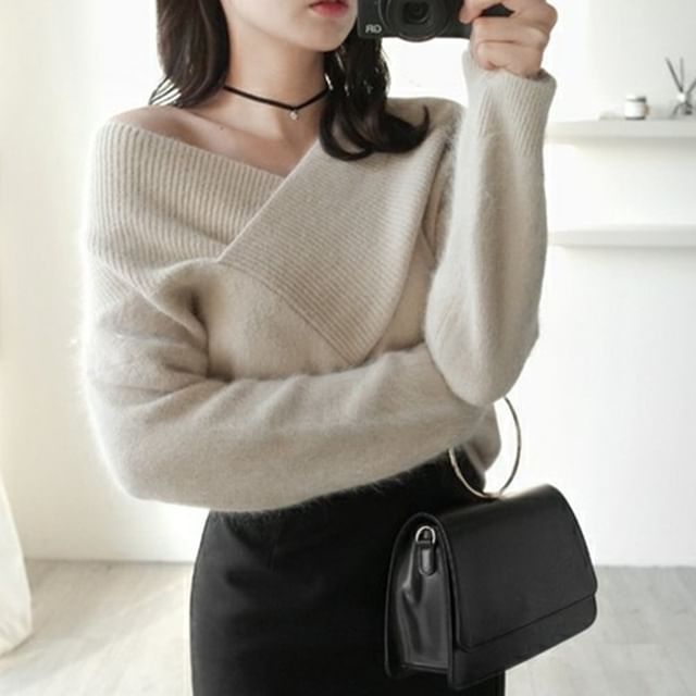 Alfie-Off-Shoulder Long-Sleeve Plain Sweater