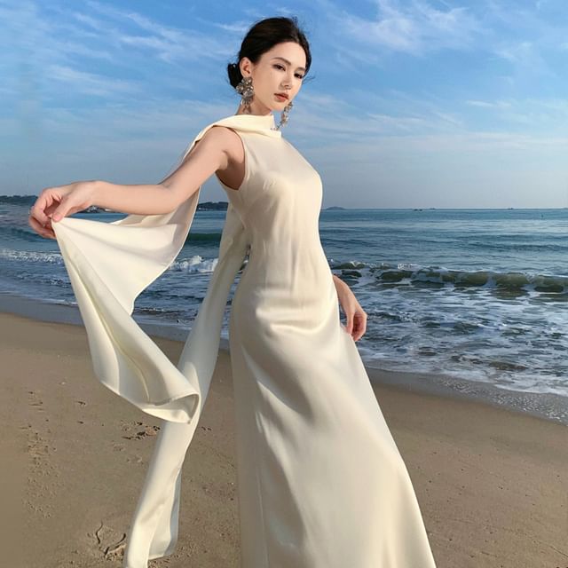 JIYON-Halter Neck Plain Open Back A-Line Evening Gown