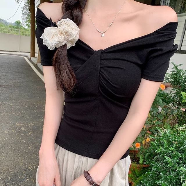 ANORA-Short-Sleeve V-Neck Twisted Plain Crop Top