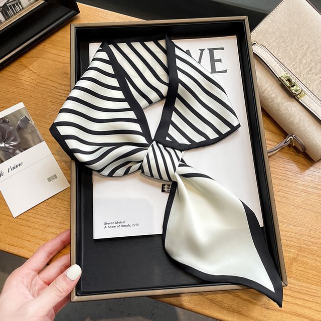 Amandier-Striped Narrow Scarf