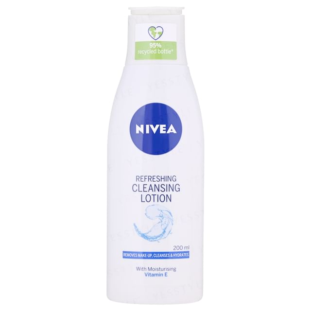 Daily Essentials Refreshing Cleansing Lotion