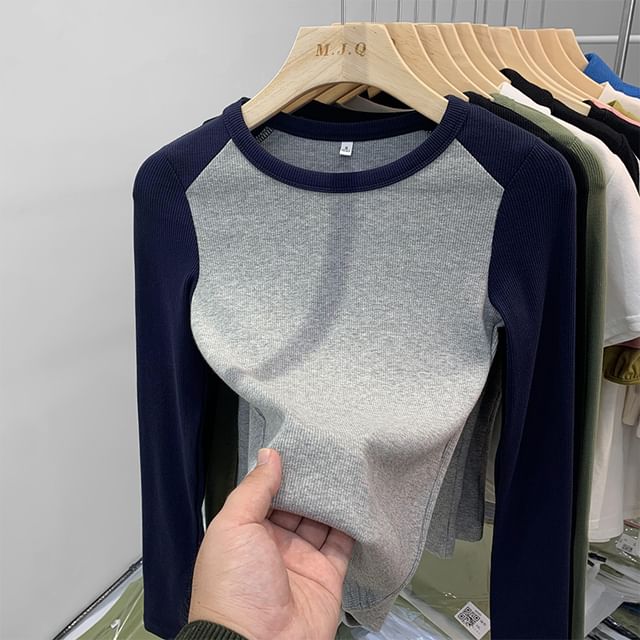 Dragan Pulse-Long-Sleeve Round Neck Raglan Tee