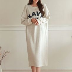 CHICLOOSE - Letter-Printed Long T-Shirt Dress