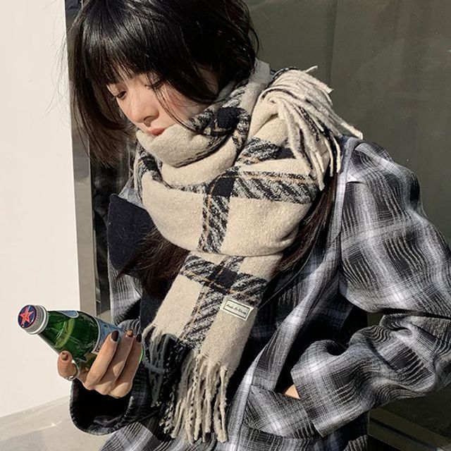 Pompabee-Plaid Shawl