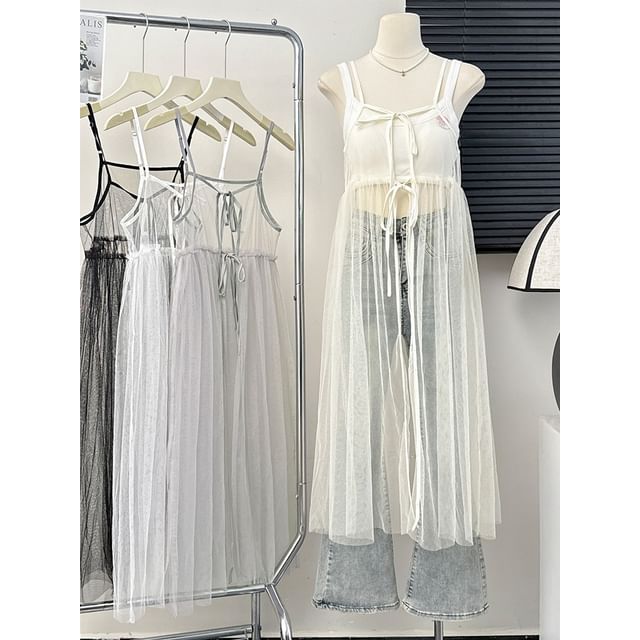 Lemongrass-Überwurf-Midikleid aus transparentem Mesh-Stoff