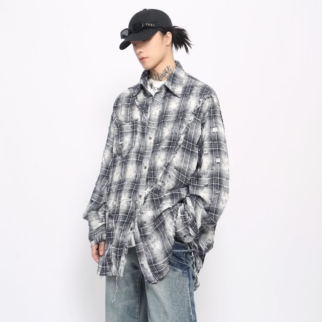 Derbundy-Collared Plaid Distressed Button Up Shirt