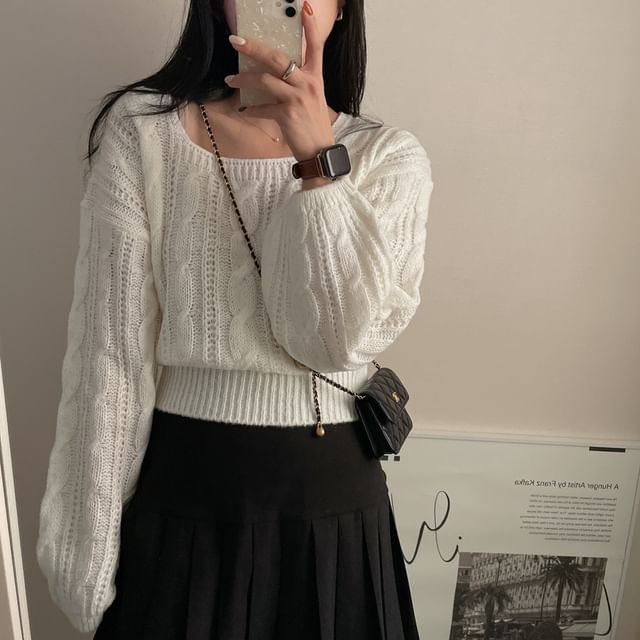 INEN-Square Neck Plain Cable Knit Crop Sweater