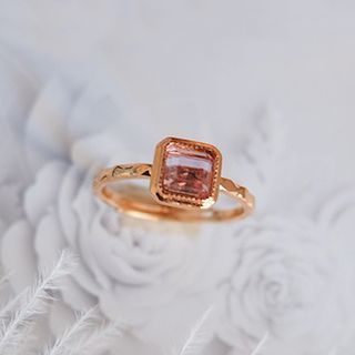 DECADES-Rhinestone Ring