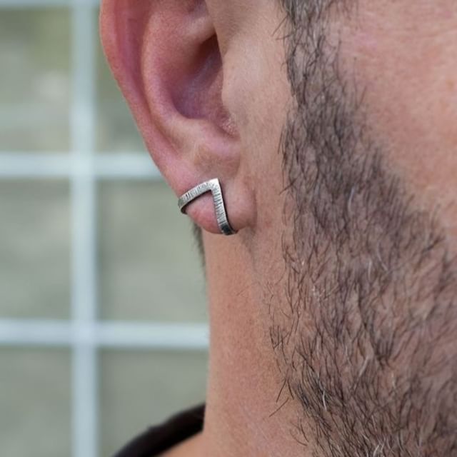 Malnia Home-Triangle Ear Stud