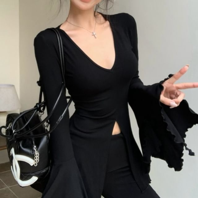 Metonymph-Flared-Sleeve V-Neck Plain Front-Slit T-Shirt