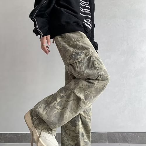 Mid Rise Camo Print Wide Leg Cargo Pants