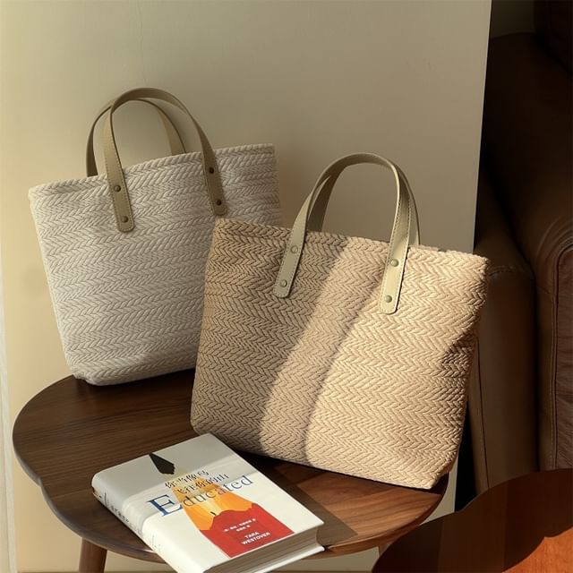 Basaran-Plain Quilted Tote Bag