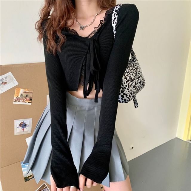 Sisyphi-Plain Lace-Up Cropped Cardigan