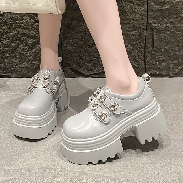 Sleeko-Platform Embellished Faux Leather Shoes