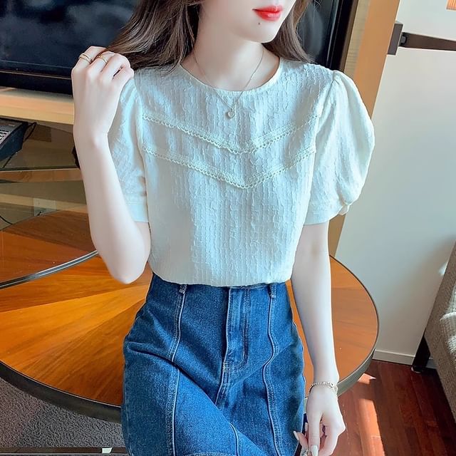 Dragan Pulse-Puff Sleeve Round Neck Plain Blouse