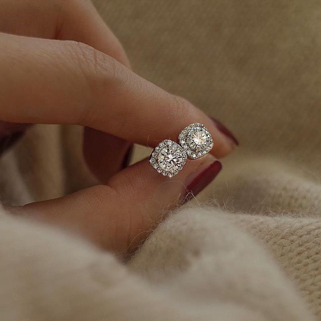 Gaya-Rhinestone Stud Earring