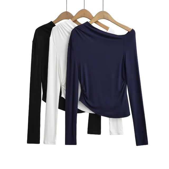 Asiris-Long-Sleeve Asymmetrical Plain Top