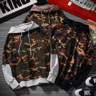 matching camo hoodies for couples