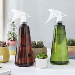 Showroom - Plastic Spray Bottle Showroom - Plastic Spray Bottle