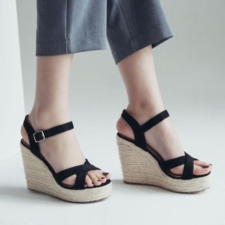 9s strappy heels
