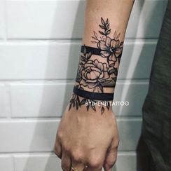 HANZ HAZEL - Old School Temporary Tattoo Sticker HANZ HAZEL - Old School Temporary Tattoo Sticker