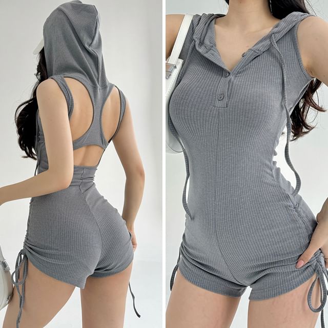 Amyway-Sleeveless Hooded Plain Romper