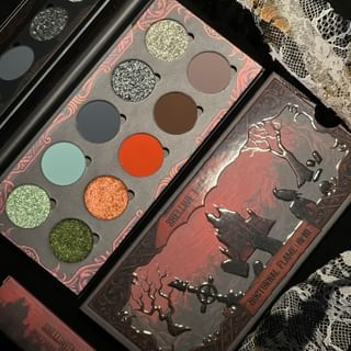 SHELLWE MAKEUP - Ghoul Nocturnal Flame 10 Color Chameleon Eye Shadow Palette