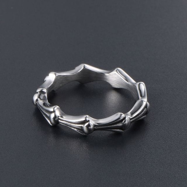 Prushia-Metal Wavy Ring